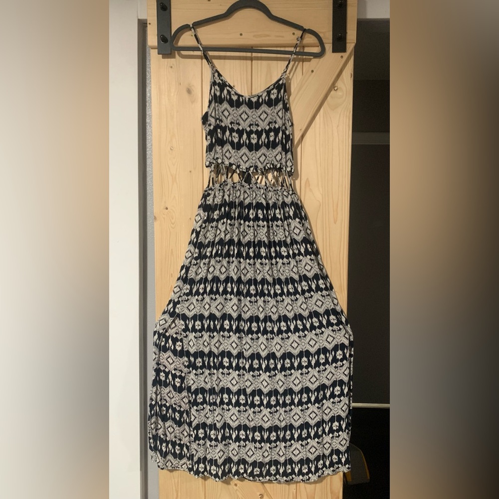 Women’s Maxi dress - Size M